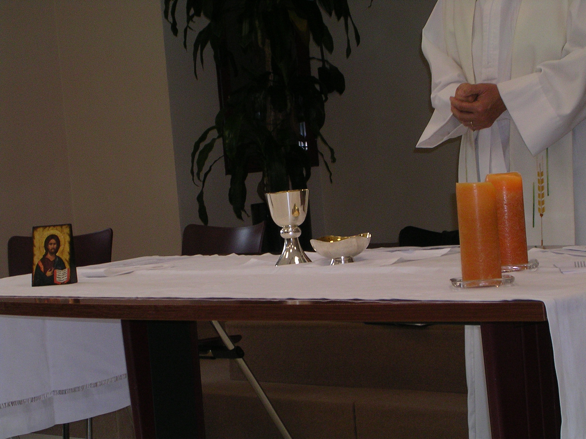 EL ESPECTÁCULO Y LA ESENCIA